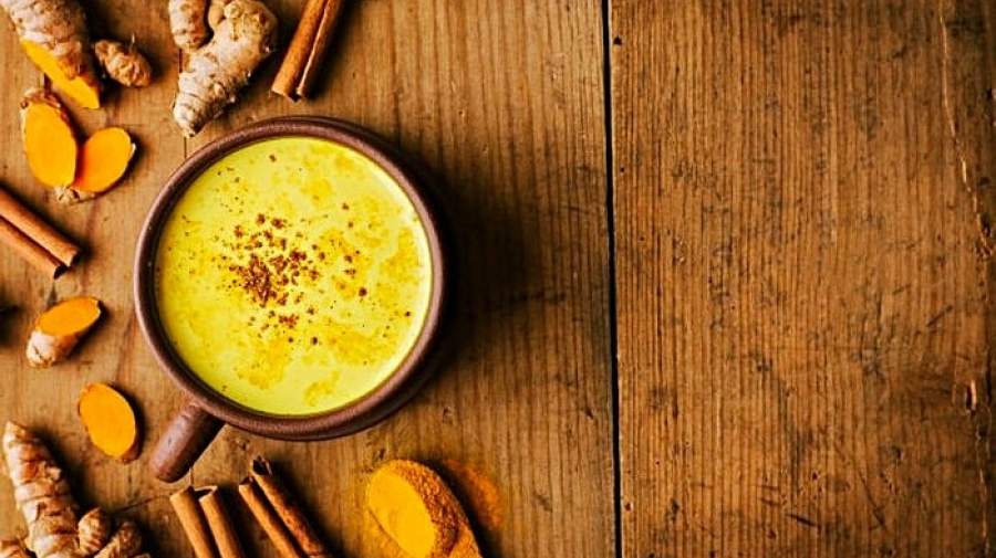 فواید شیر طلایی برای سلامتی