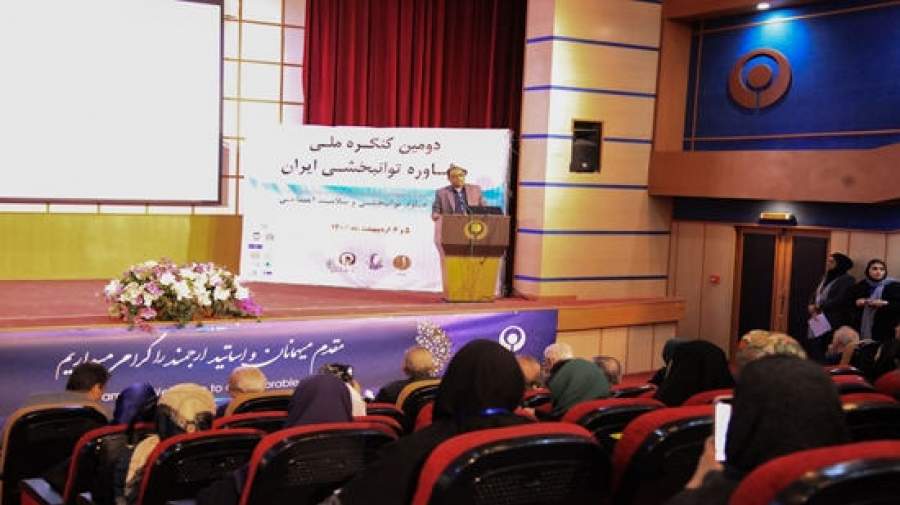 ابزار مشاوران توانبخشی دانش و جهان بینی‌شان رشد انسان است