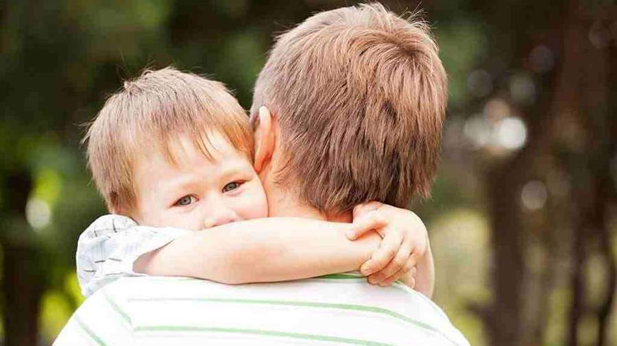 نگاهی به نقش والدین در شکل‌گیری و مدیریت امنیت عاطفی در کودکان