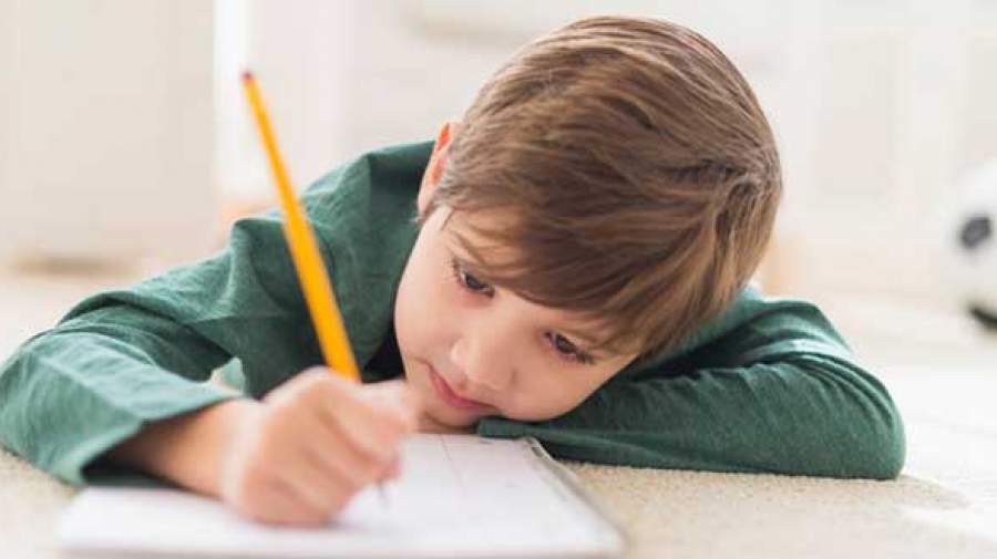 10 دلیل بی انگیزگی دانش آموزان برای درس خواندن