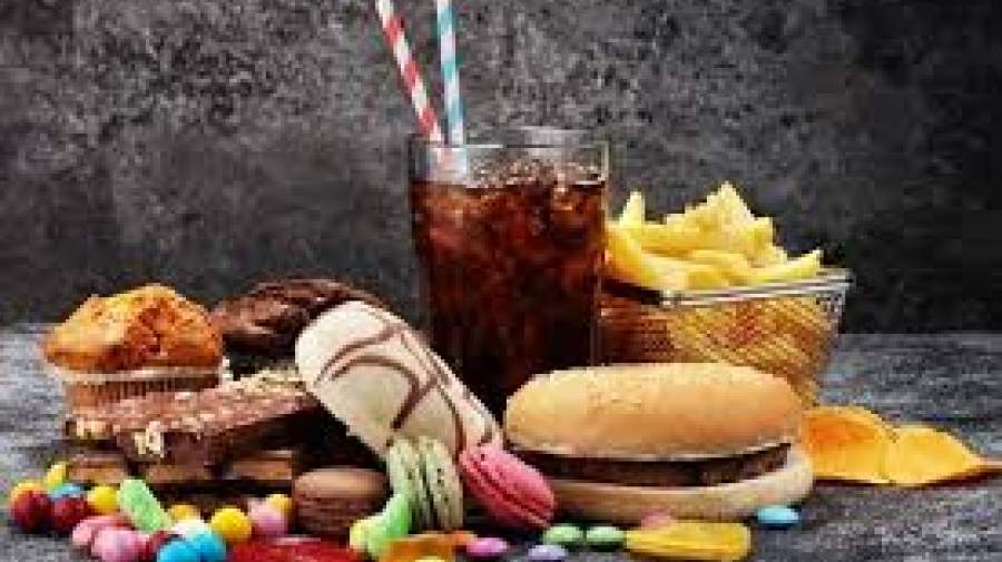 این مدل غذا خوردن باعث افسردگی می شود