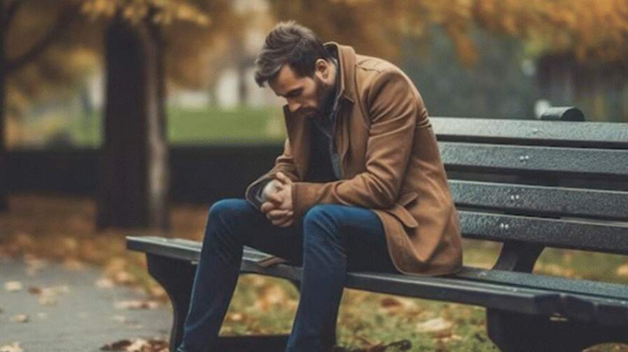 چرا مردان بیشتر از زنان احساس انزوا می‌کنند؟