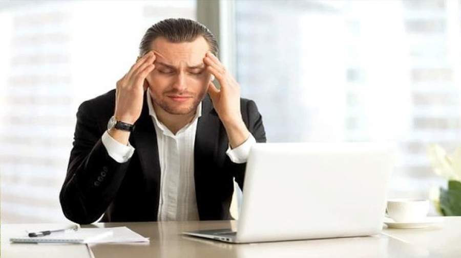 چه ارتباطی بین افسردگی و اعتیاد به کار وجود دارد؟