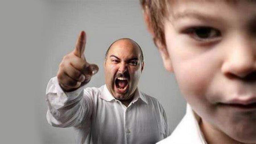 تأثیرات فریاد زدن بر سلامت روانی و عاطفی کودکان