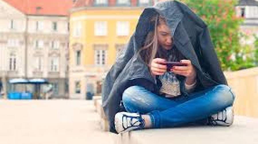 استفاده آسیب‌زا از اینترنت برای فرار از «احساس شرم»