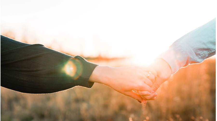 زندگی زناشویی از مهم‌ترین ابعاد حیات اجتماعی و فردی انسان است