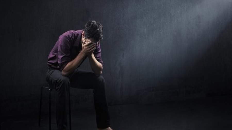 آیا افسردگی خود به خود درمان می‌شود؟!