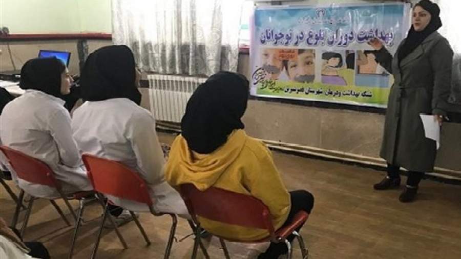 آموزش مادران، کلید محافظت بهتر از دختران در برابر آزار جنسی