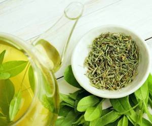خواص چای سبز برای پیشگیری از پوسیدگی دندان ها و بیماری لثه
