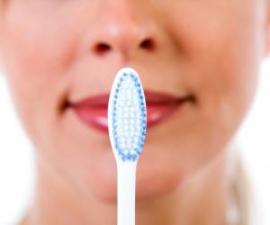 چند وقت یکبار مسواک رو عوض کنیم؟&nbsp;