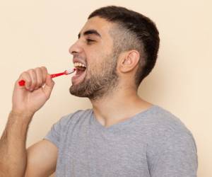 5 قانون به ظاهر ساده ولی مهم مسواک زدن