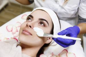 داشتن پوستی صاف و شفاف با بهترین ماسک های طبیعی