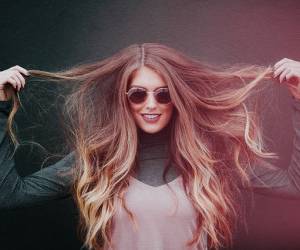 راه های استفاده از سیب زمینی به عنوان یک محصول زیبایی برای پوست و مو
