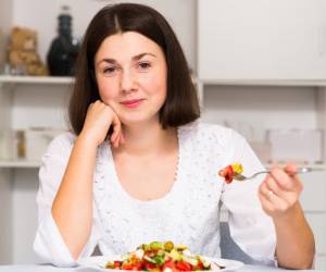 نقش و عملکرد تغذیه روی&nbsp;آرامش اعصاب و روان