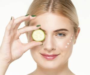 &nbsp;روش های طبیعی بستن منافذ پوست صورت در خانه