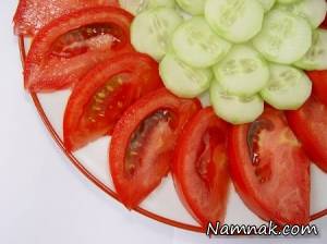 خوردن خیار و گوجه