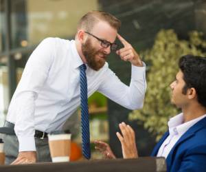 دلیل عصبانیت زیاد و بدون دلیل شما چیست؟