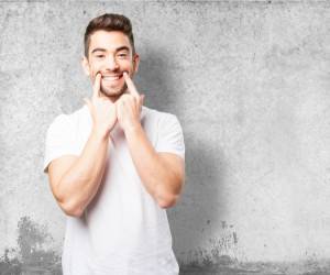 تزریق ژل برای رفع خط خنده&nbsp;