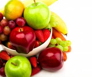 لیستی از میوه هایی که هرگز نباید مخلوط کنید و هم زمان بخورید