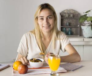 تغذیه قاعدگی و بخور نخورهای عادات ماهانه برای زنان