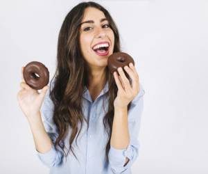 دلایل هوس شیرینی و راه حل آن