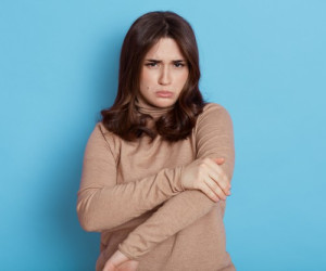 از کجا بفهمم دلیل خارش پوست بدنم کروناست؟