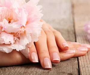 نسخه خانگی برای مرطوب و نرم کردن ناخن