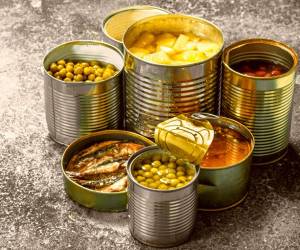 مایع داخل غذاهای کنسروی را استفاده کنیم یا نه ؟