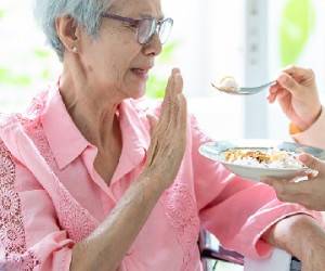 جزئیات تغذیه سالمندان ؛ آنچه نباید بخورند&nbsp;
