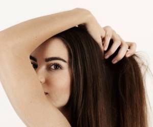 چطور موهای نازک را تقویت کنیم؟ بهترین ماسک های گیاهی تقویت چیست ؟