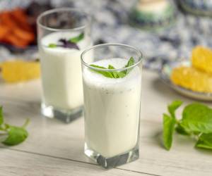 عوارض خوردن دوغ برای سلامت بدن