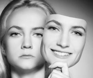 تفاوت اختلال دوقطبی و افسردگی در چیست؟