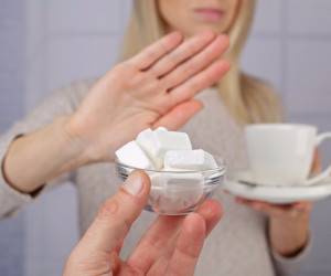 با یک برنامه ی صحیح قند و شکر را ترک کنید