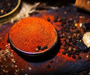 ادویه پاپریکا چیست؟
