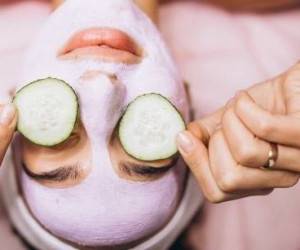 &nbsp;زیبایی و طراوت پوست با ماسک گل رز