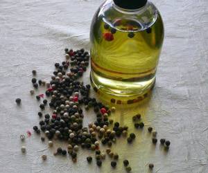 روغن فلفل سیاه مناسب برای رفع اضطراب و سلامت بدن
