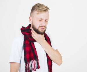 خلط گلو را با نسخه های گیاهی و طب سنتی درمان کنید