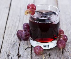 خواص آب انگور برای سلامت بدن و درمان بیماری ها