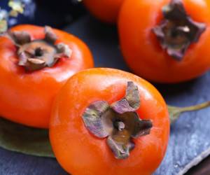 ماسک خرمالو برای تقویت و زیبایی پوست صورت