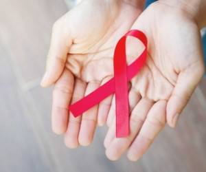 علائم و مراحل ایدز یا HIV