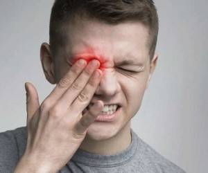 بررسی علل موثر در احساس درد در چشم ها&nbsp;