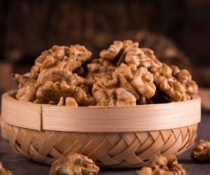 خواص ، فواید و عوارض مصرف گردو یکی از پرخاصیت ترین مغزها