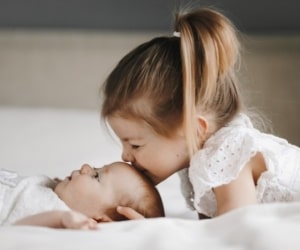 فواید بوسیدن برای سلامت بدن و آرامش روح