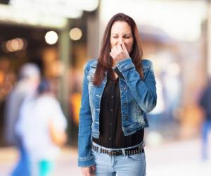 هر کدام از بوهای واژینال چه دلیل و معنایی دارند؟