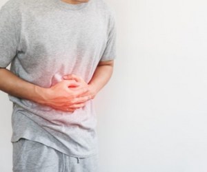 نفخ شکم را با روش گیاهی و طب سنتی فوری درمان کنید