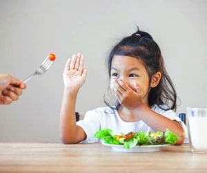 دلایل بی اشتهایی صبحگاهی کودکان و دانش آموزان و عوارض آن