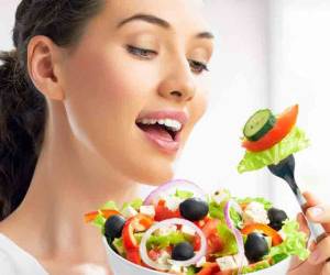 برنامه غذایی و تغذیه ضد پیری مخصوص زنان