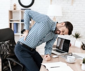 کدام دسته از کمردرد ها نیاز به پیگیری دارند؟
