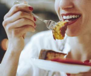 فواید جالب 32 بار جویدن غذا برای سلامتی