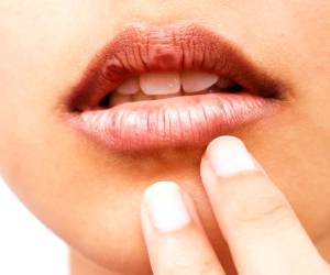 بررسی علل اصلی خشکی دهان دیابت